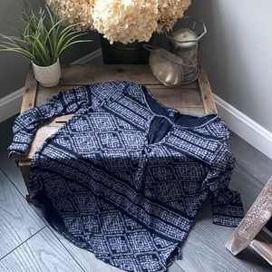 ❤️3/$10Woman’s Lucky Brand Top